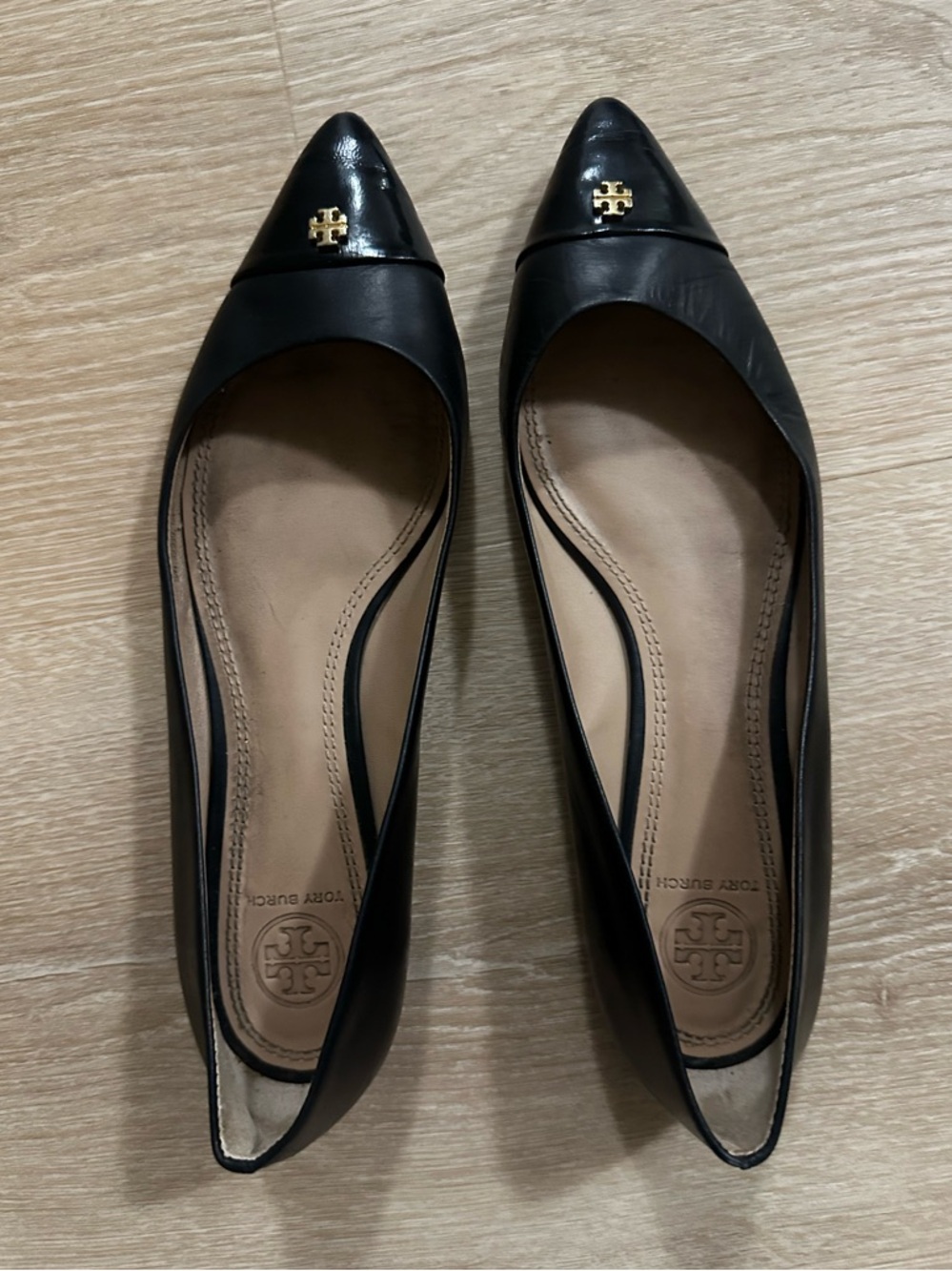 Classic Tory Burch Black Patent/Lambskin Pointed Toe Cap Toe Kitten Heels 7.5M